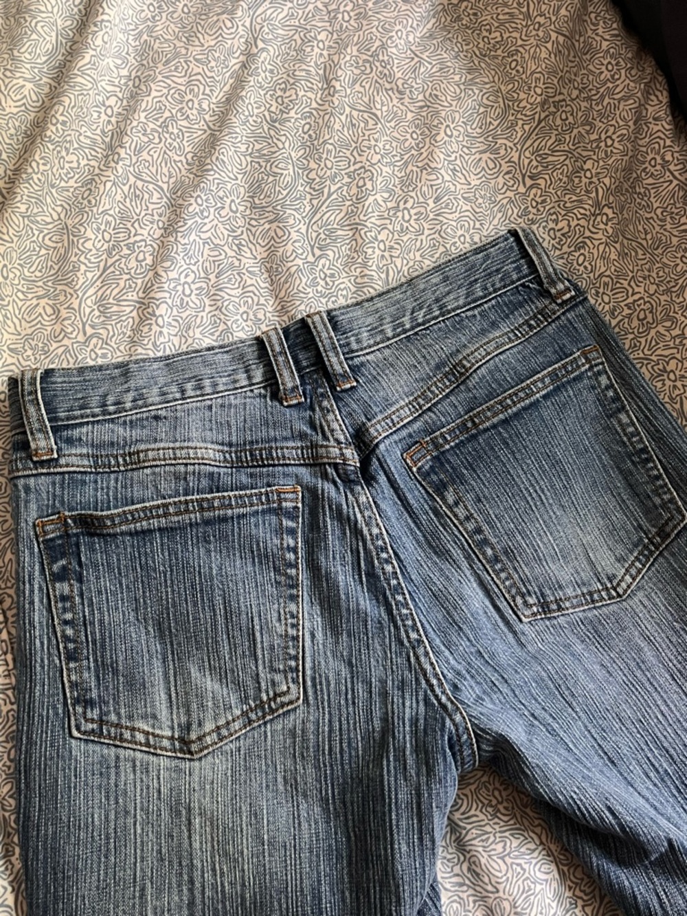 Women's early 2000's low rise jeans - Picture 7 of 7